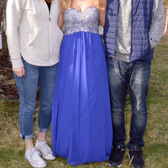 Beautiful royal blue prom dress size 2! - Picture 3 of 4